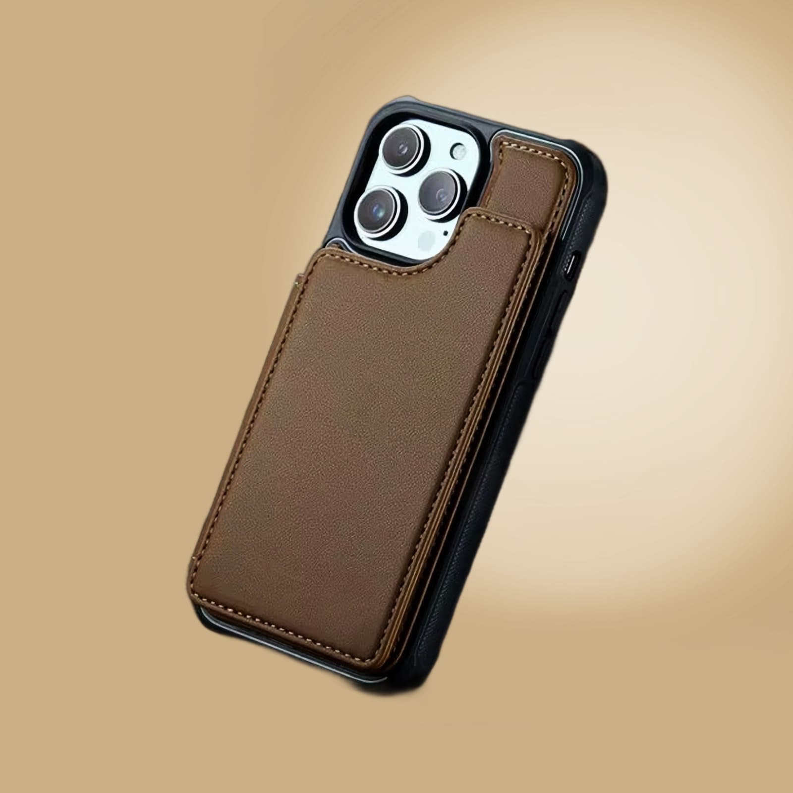 Alt="coque iphone en cuir marron premium avec portefeuille intégré"